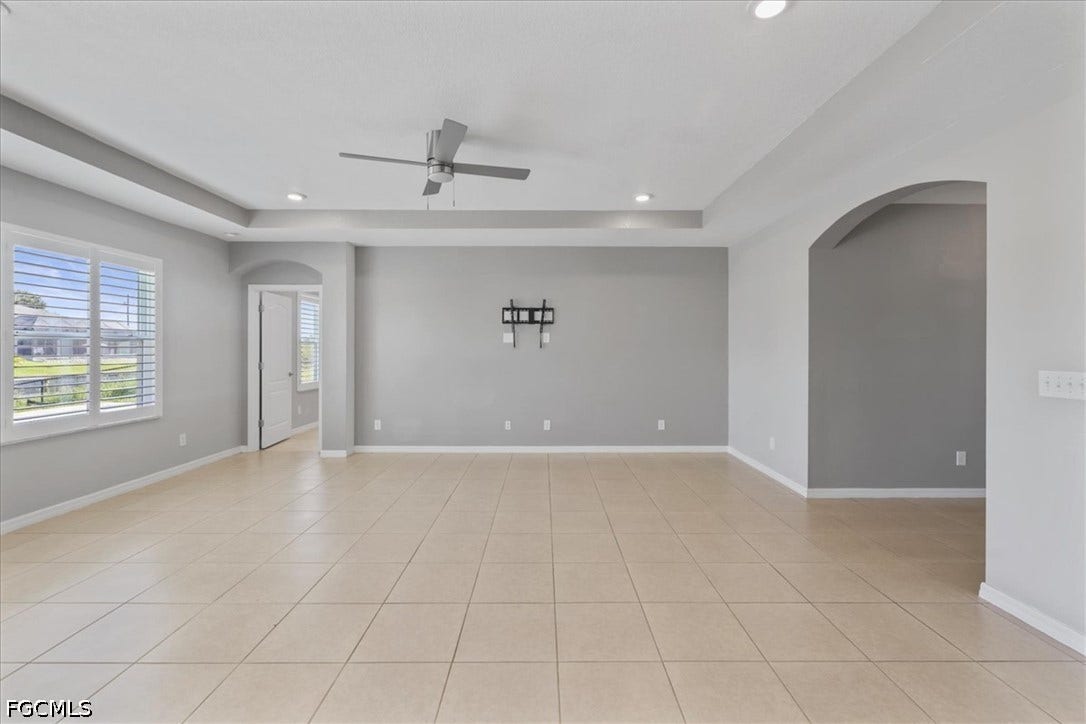 529 SW 26th Terrace, Cape Coral, FL 33914 529 SW 26th Terrace, Cape Coral, FL 33914