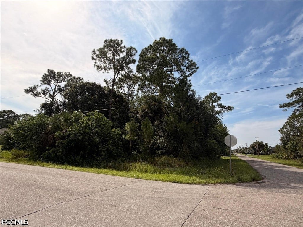 200 E 7TH ST, Lehigh Acres, FL 33972 200 E 7TH ST, Lehigh Acres, FL 33972