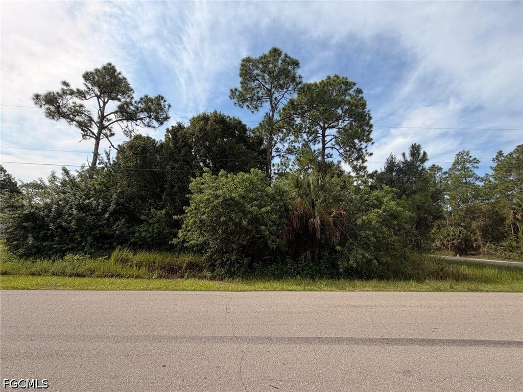 200 E 7TH ST, Lehigh Acres, FL 33972 200 E 7TH ST, Lehigh Acres, FL 33972