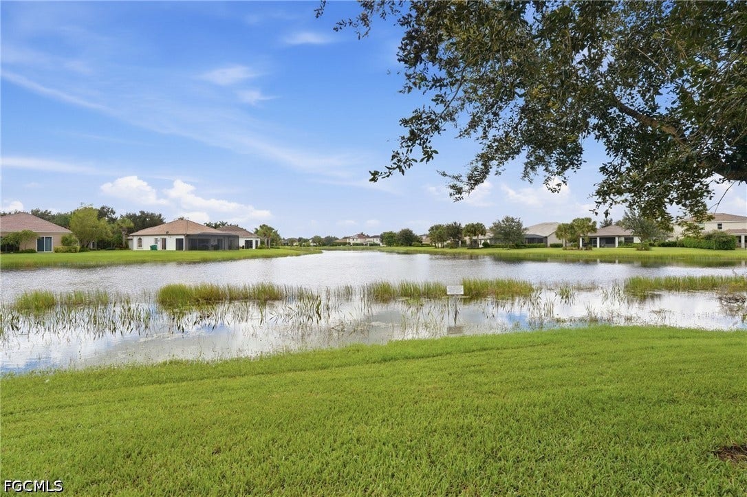 2446 Heydon Circle E, Naples, FL 34120