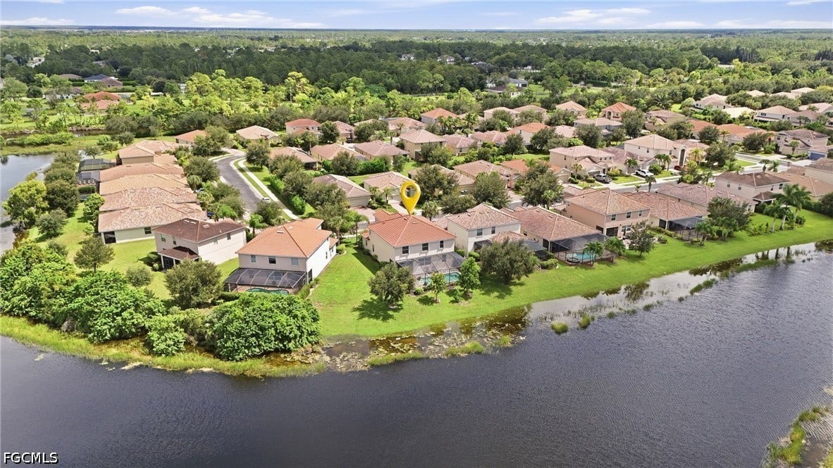 2446 Heydon Circle E, Naples, FL 34120