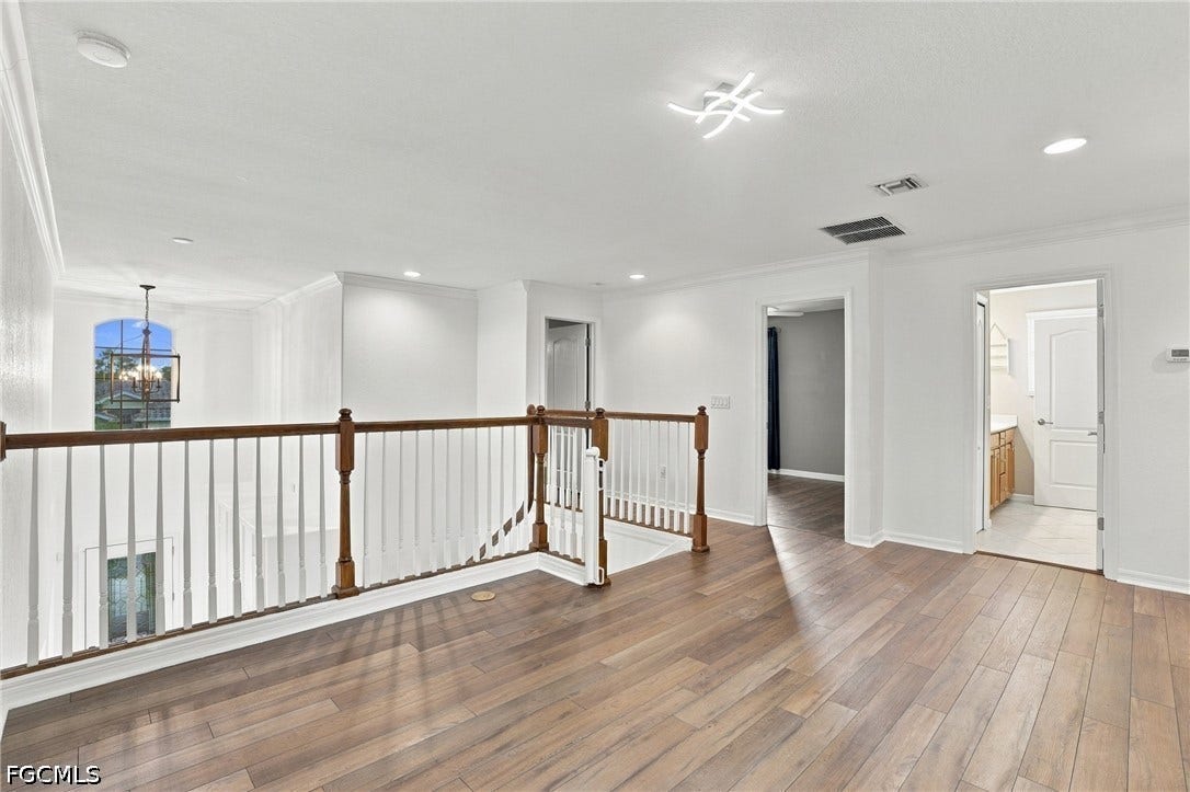 2446 Heydon Circle E, Naples, FL 34120