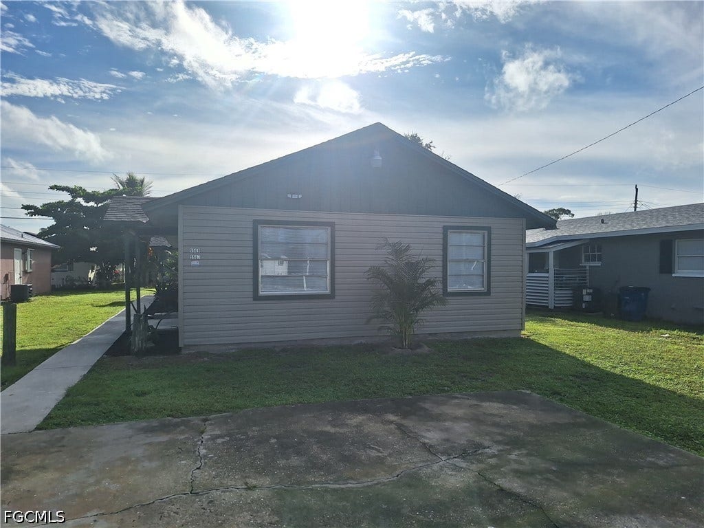 5507/5509 6th Avenue, Fort Myers, FL 33907