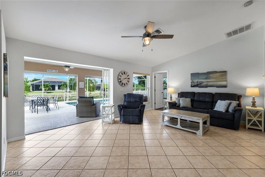 615 SW 39th Terrace, Cape Coral, FL 33914 615 SW 39th Terrace, Cape Coral, FL 33914