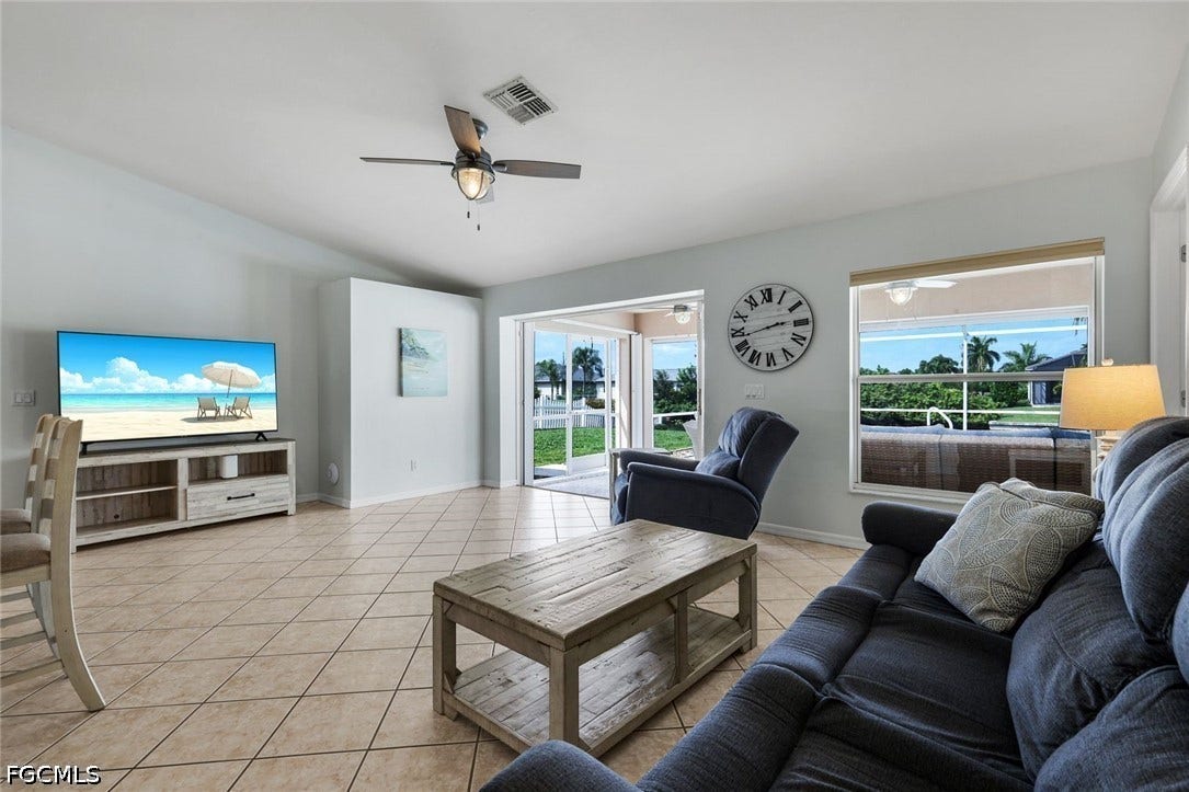 615 SW 39th Terrace, Cape Coral, FL 33914 615 SW 39th Terrace, Cape Coral, FL 33914