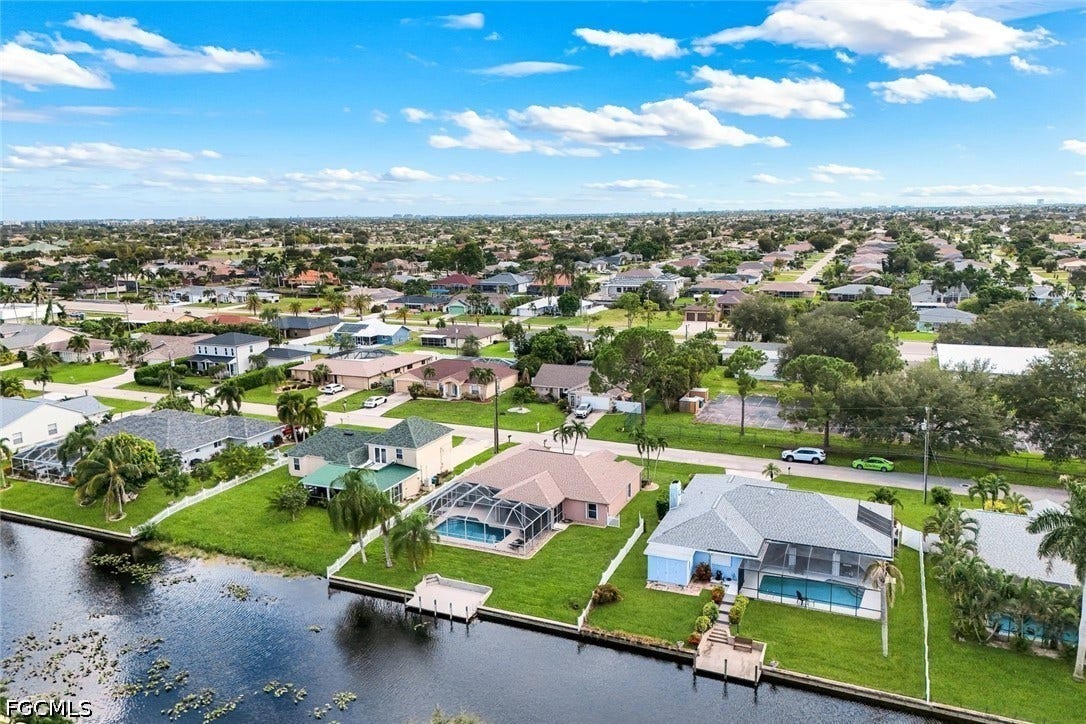 615 SW 39th Terrace, Cape Coral, FL 33914 615 SW 39th Terrace, Cape Coral, FL 33914