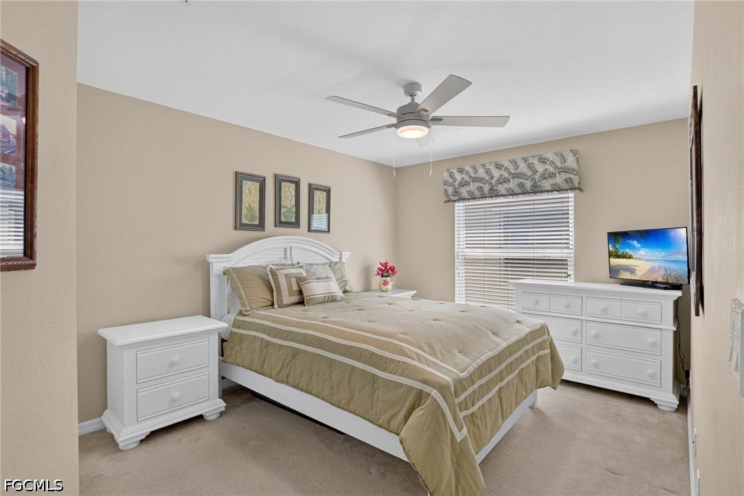 Queen size bed