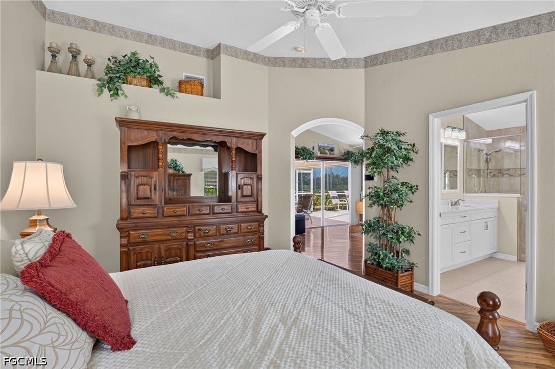 Queen size bed