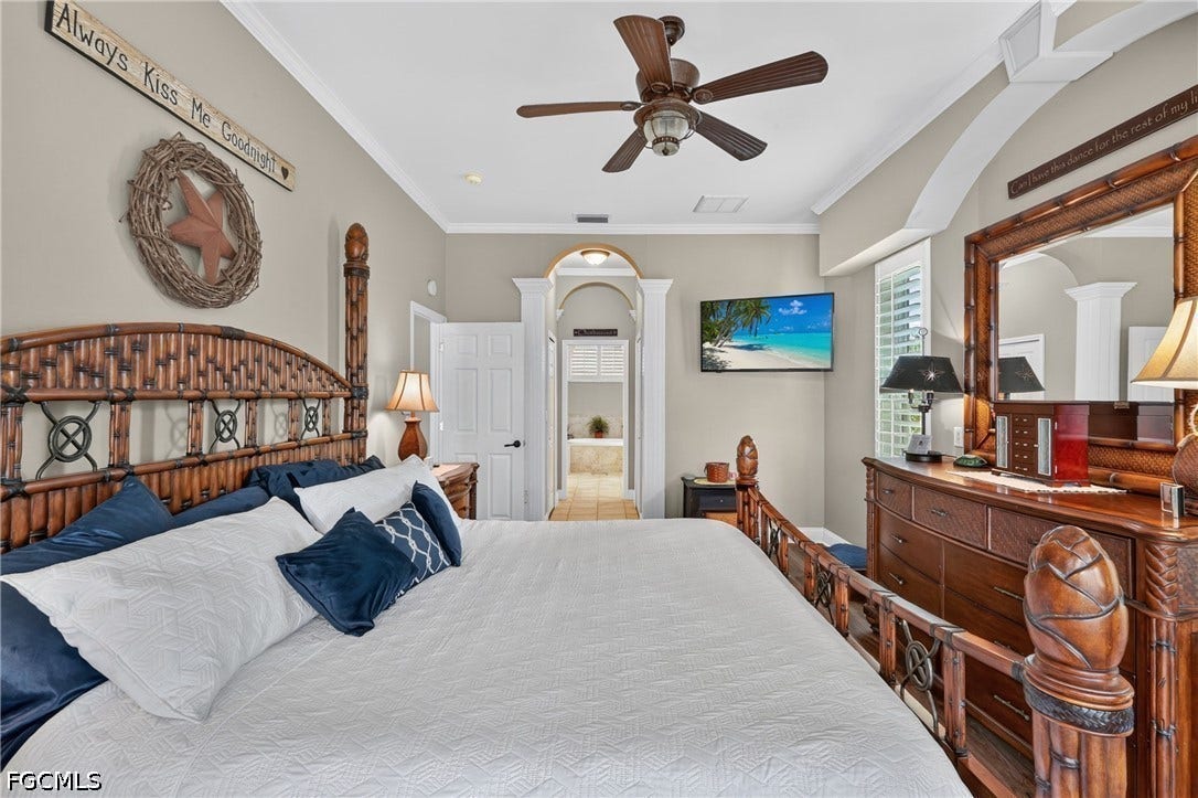 1416 SW 49th Terrace, Cape Coral, FL 33914 Ceiling fan with integrated lighting