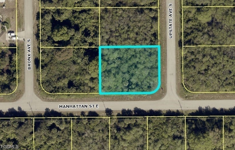 550 Upstate Avenue S, Lehigh Acres, FL 33974 550 Upstate Avenue S, Lehigh Acres, FL 33974