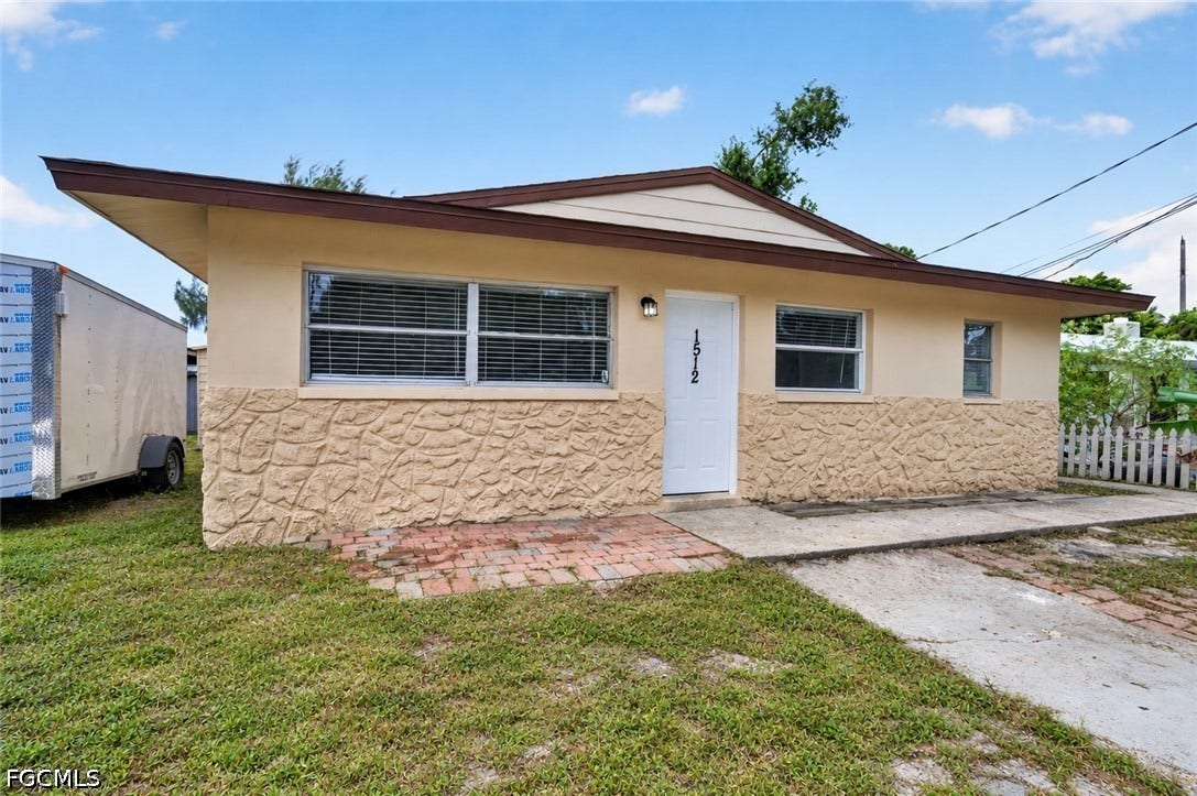 1512/1514 Oak Drive, Fort Myers, FL 33907 1512/1514 Oak Drive, Fort Myers, FL 33907