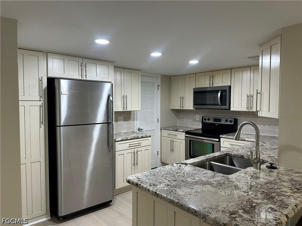1900 Clifford Street, #204, Fort Myers, FL 33901 1900 Clifford Street, #204, Fort Myers, FL 33901