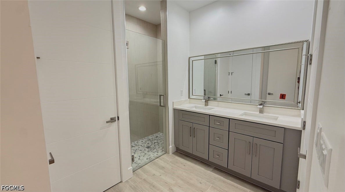 2102/2104 NE 16th Terrace, Cape Coral, FL 33909 2102/2104 NE 16th Terrace, Cape Coral, FL 33909