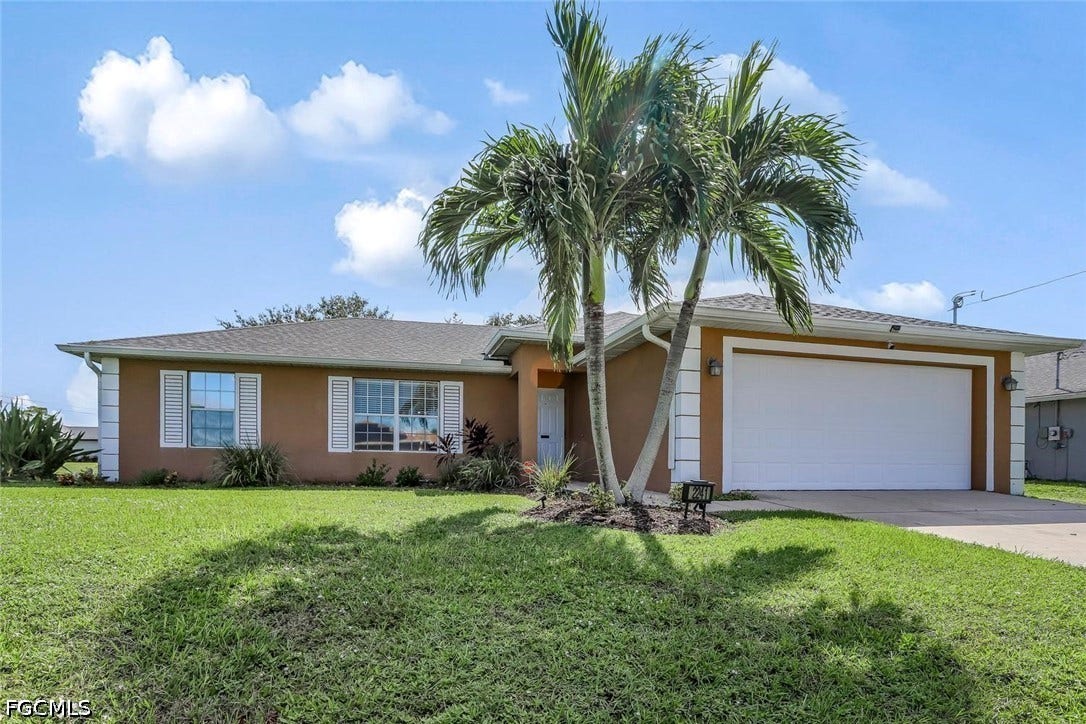 2241 NW 2nd Avenue, Cape Coral, FL 33993 Welcome to 2241 NW 2nd Ave!