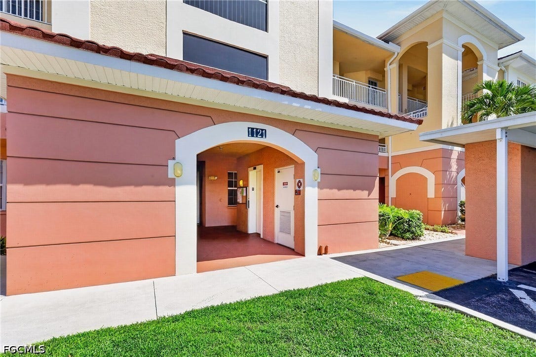 1121 Van Loon Commons Circle, #205, Cape Coral, FL 33909 1121 Van Loon Commons Circle, #205, Cape Coral, FL 33909
