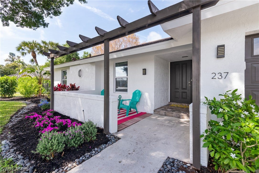 237 Burning Tree Drive, Naples, FL 34105