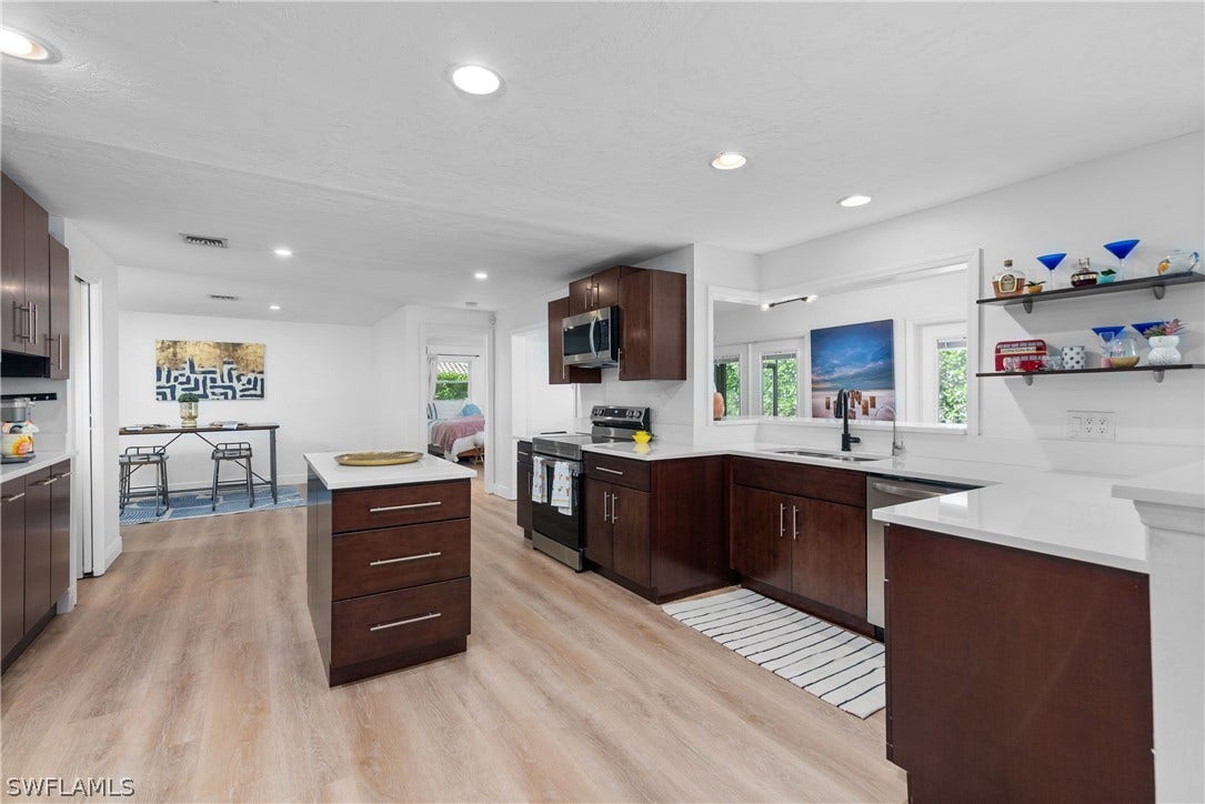 237 Burning Tree Drive, Naples, FL 34105