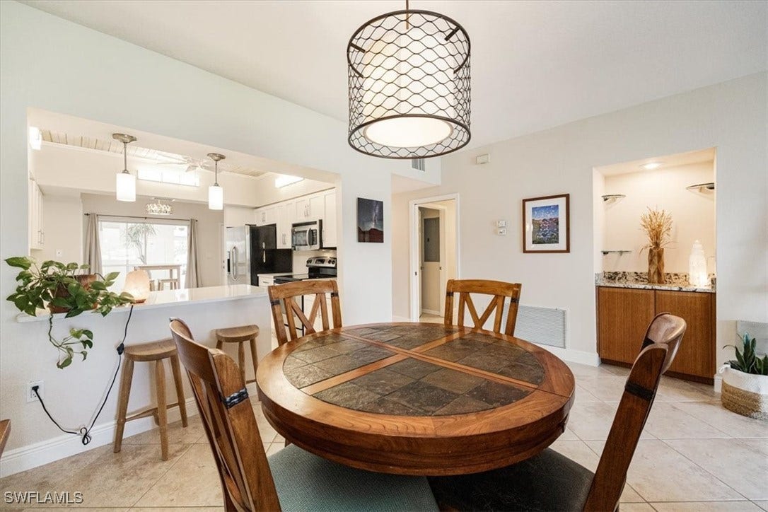 6025 Chardonnay Lane, #103, Naples, FL 34119 6025 Chardonnay Lane, #103, Naples, FL 34119