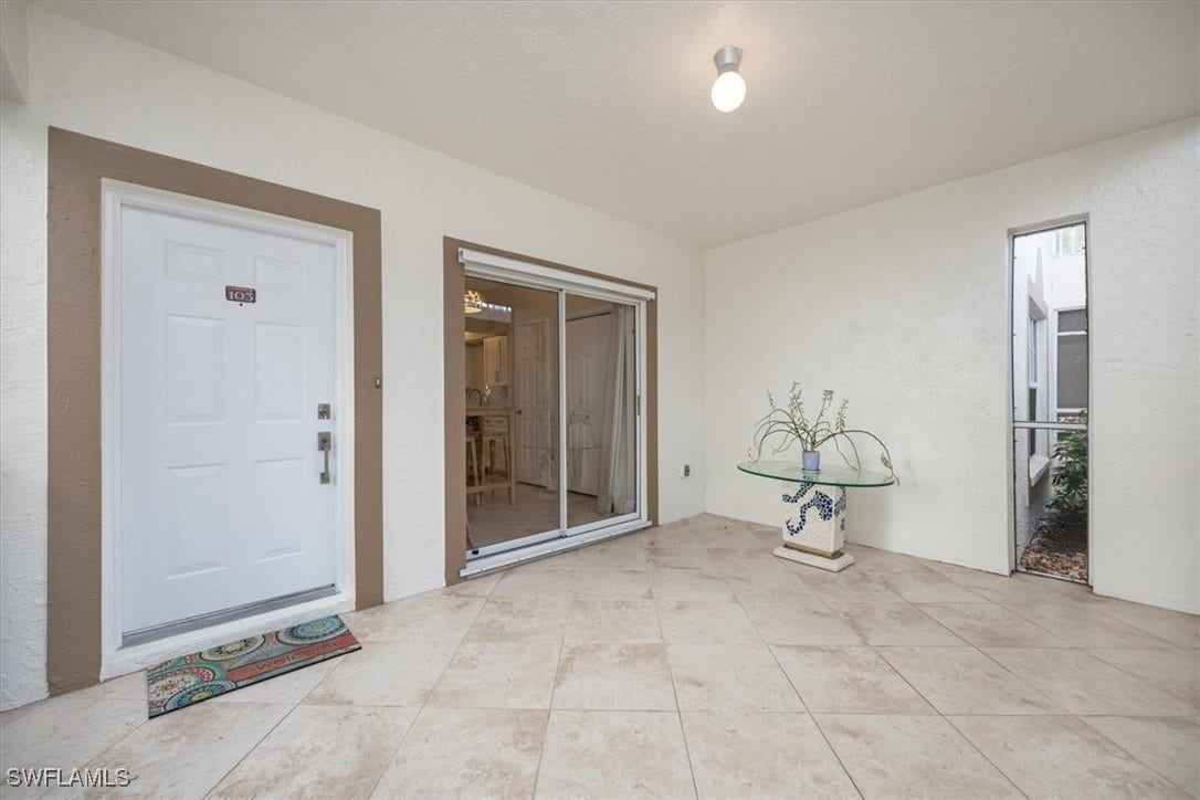 6025 Chardonnay Lane, #103, Naples, FL 34119 6025 Chardonnay Lane, #103, Naples, FL 34119