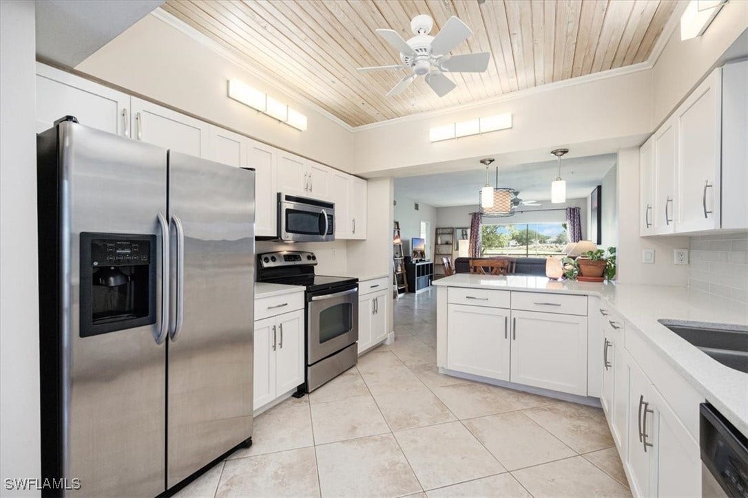 6025 Chardonnay Lane, #103, Naples, FL 34119 6025 Chardonnay Lane, #103, Naples, FL 34119
