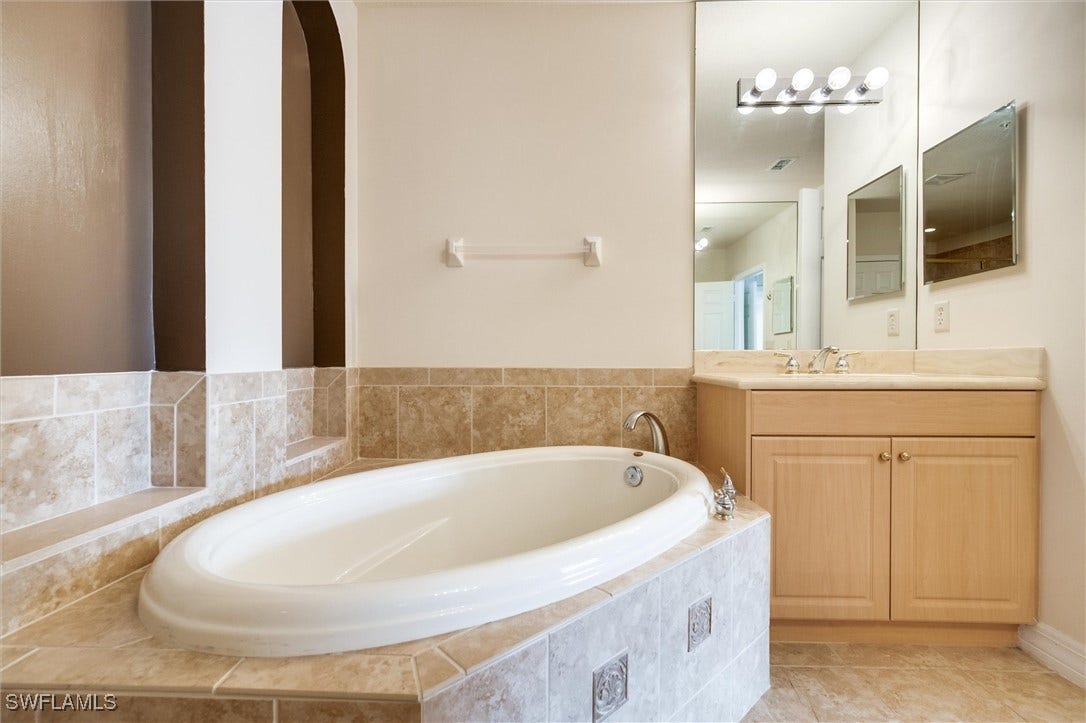 3600 Lansing Loop, #103, Estero, FL 33928