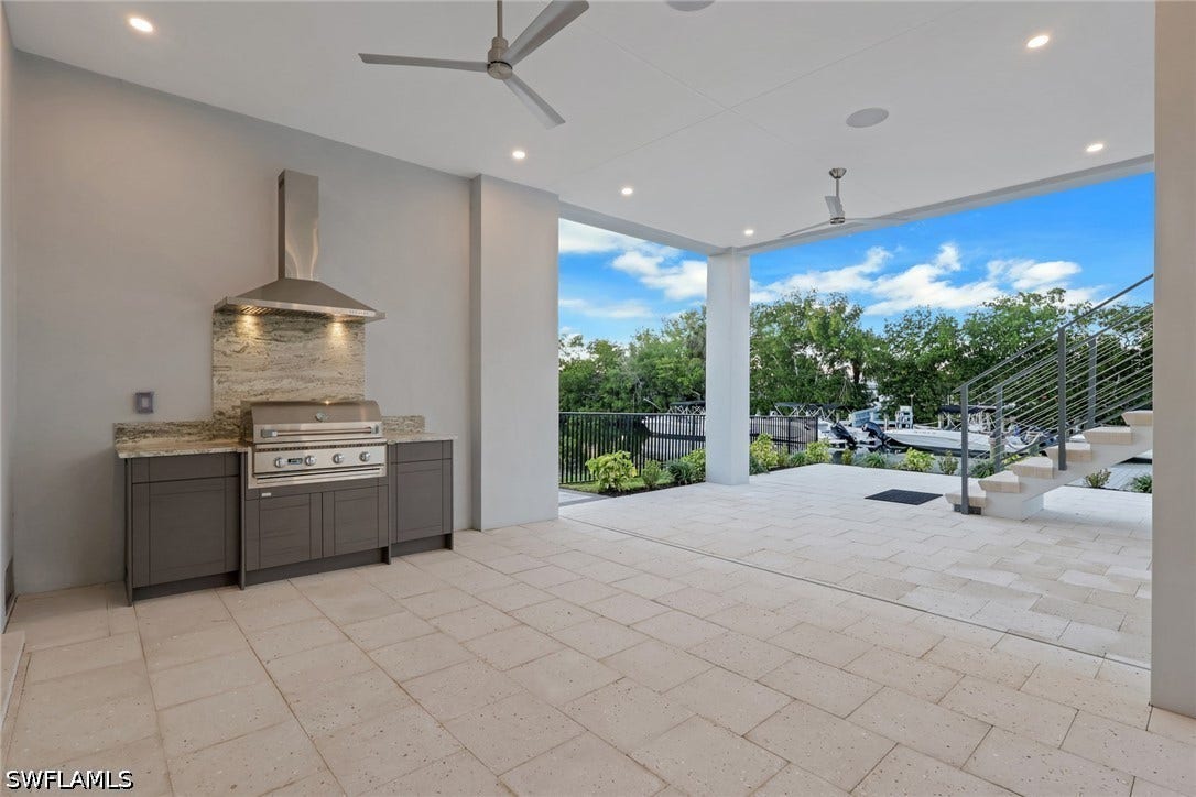 215 1st Street, Bonita Springs, FL 34134 Outdoor Kitchen