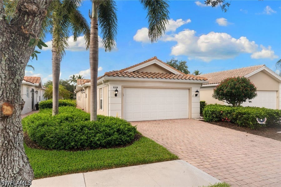 Property photo for 5338 Guadeloupe Way, Naples, FL