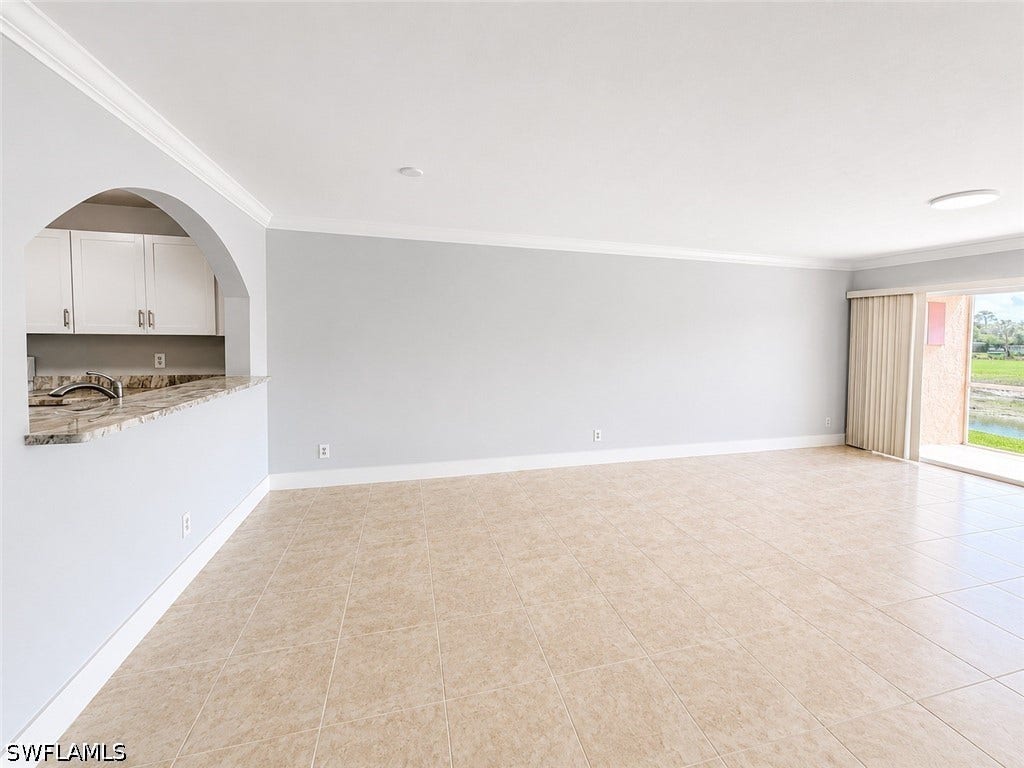 534 Augusta Boulevard, #E104, Naples, FL 34113