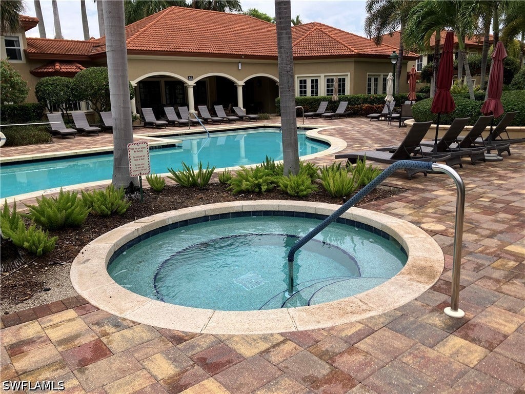 8920 Colonnades Court E, #516, Bonita Springs, FL 34135 SPA AREA