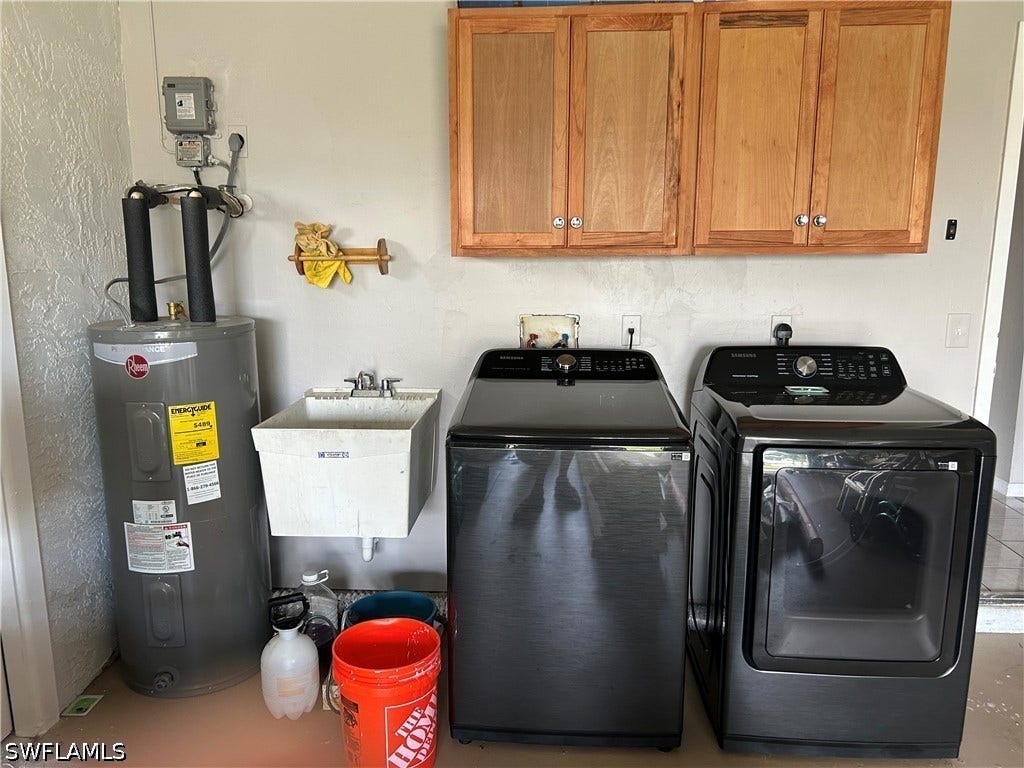 3805/3807 SE 15th Place, Cape Coral, FL 33904 3805/3807 SE 15th Place, Cape Coral, FL 33904