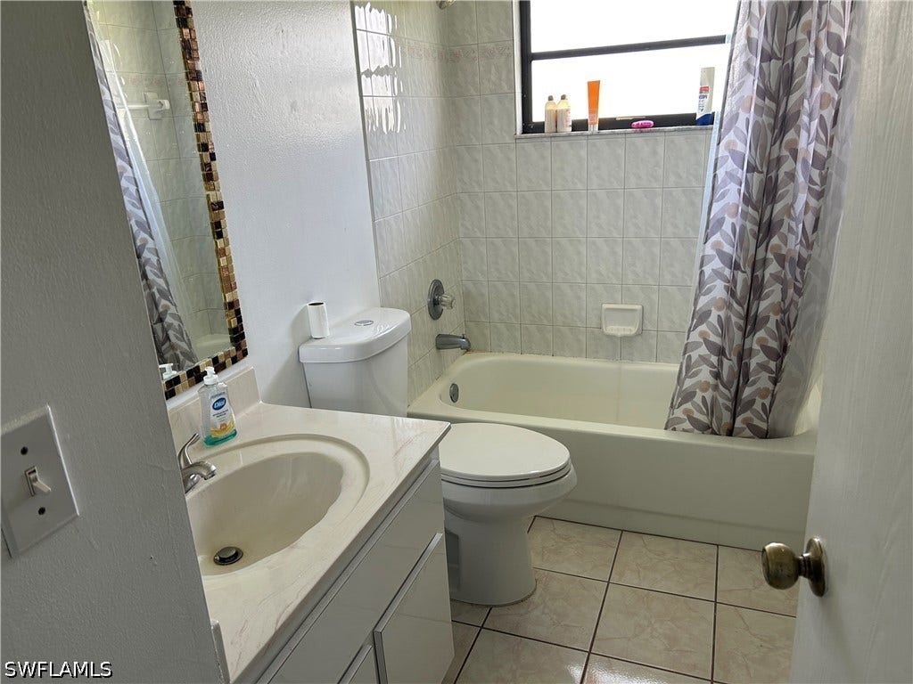 3805/3807 SE 15th Place, Cape Coral, FL 33904 3805/3807 SE 15th Place, Cape Coral, FL 33904