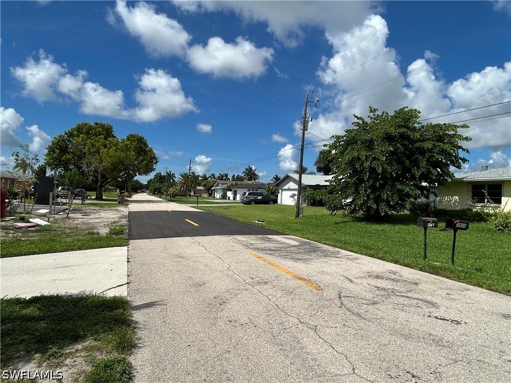 3805/3807 SE 15th Place, Cape Coral, FL 33904 3805/3807 SE 15th Place, Cape Coral, FL 33904