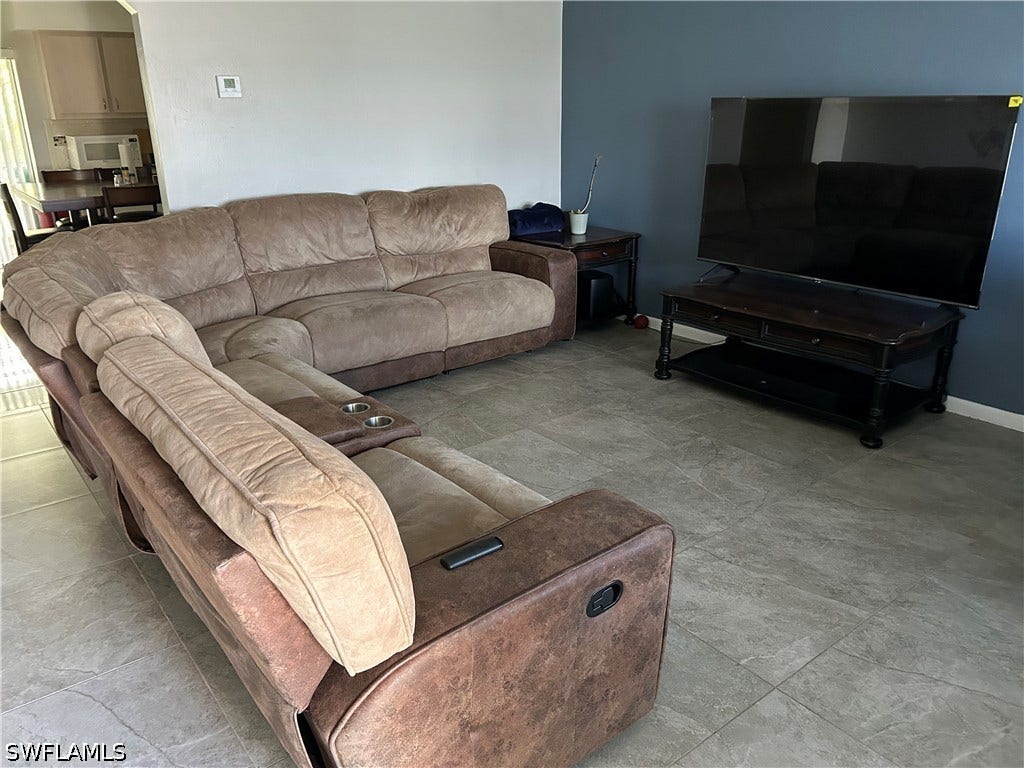 3805/3807 SE 15th Place, Cape Coral, FL 33904 3805/3807 SE 15th Place, Cape Coral, FL 33904