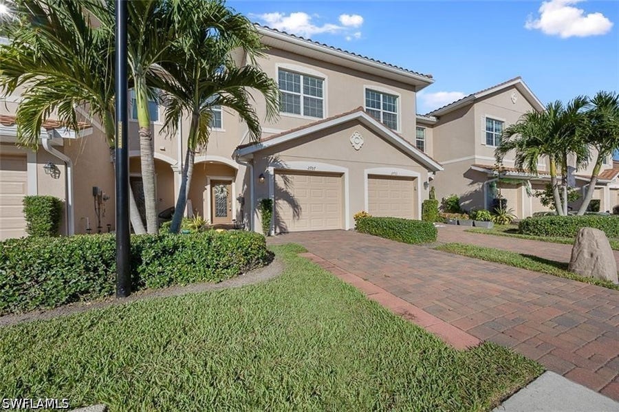 Property photo for 2707 Blossom Way, Naples, FL