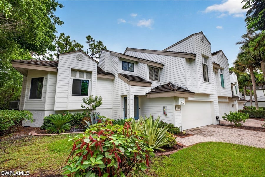 Property photo for 27008 Oakwood Lake Drive, Bonita Springs, FL