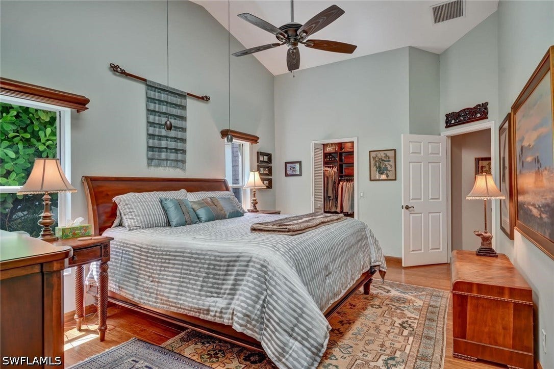1982 E Crown Pointe Boulevard, Naples, FL 34112