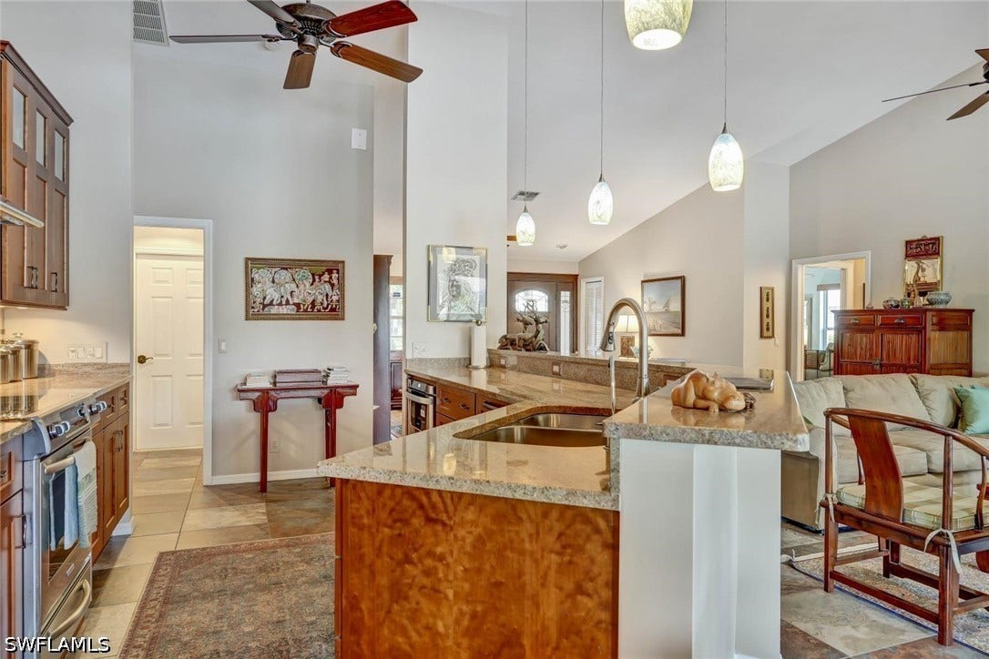 1982 E Crown Pointe Boulevard, Naples, FL 34112