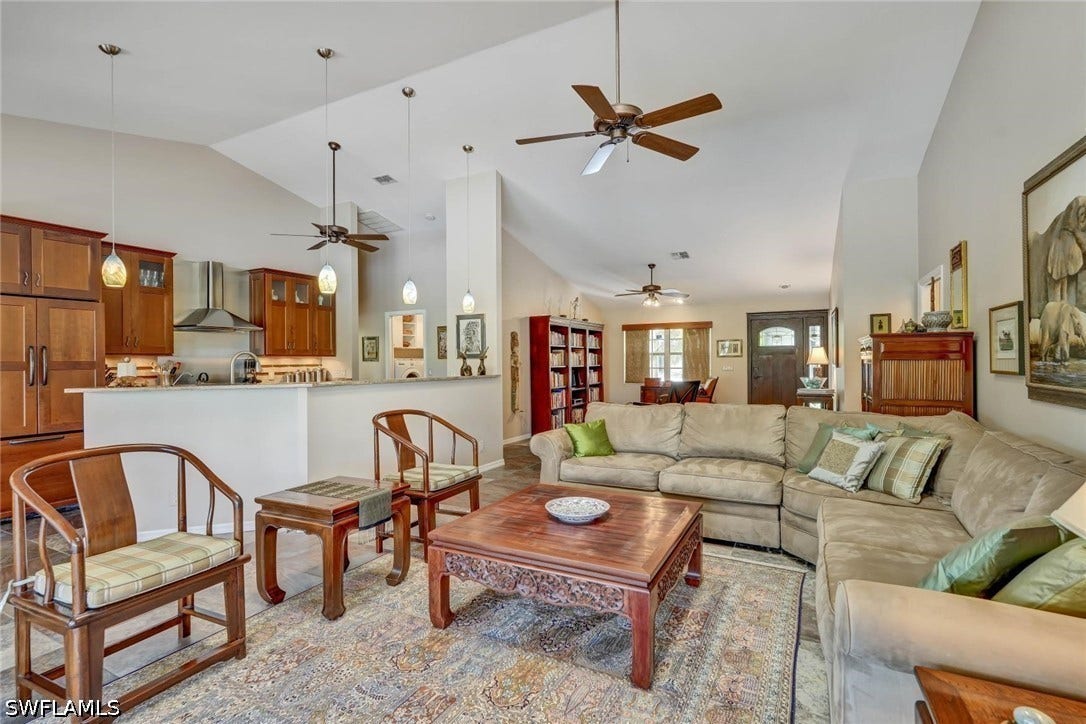 1982 E Crown Pointe Boulevard, Naples, FL 34112