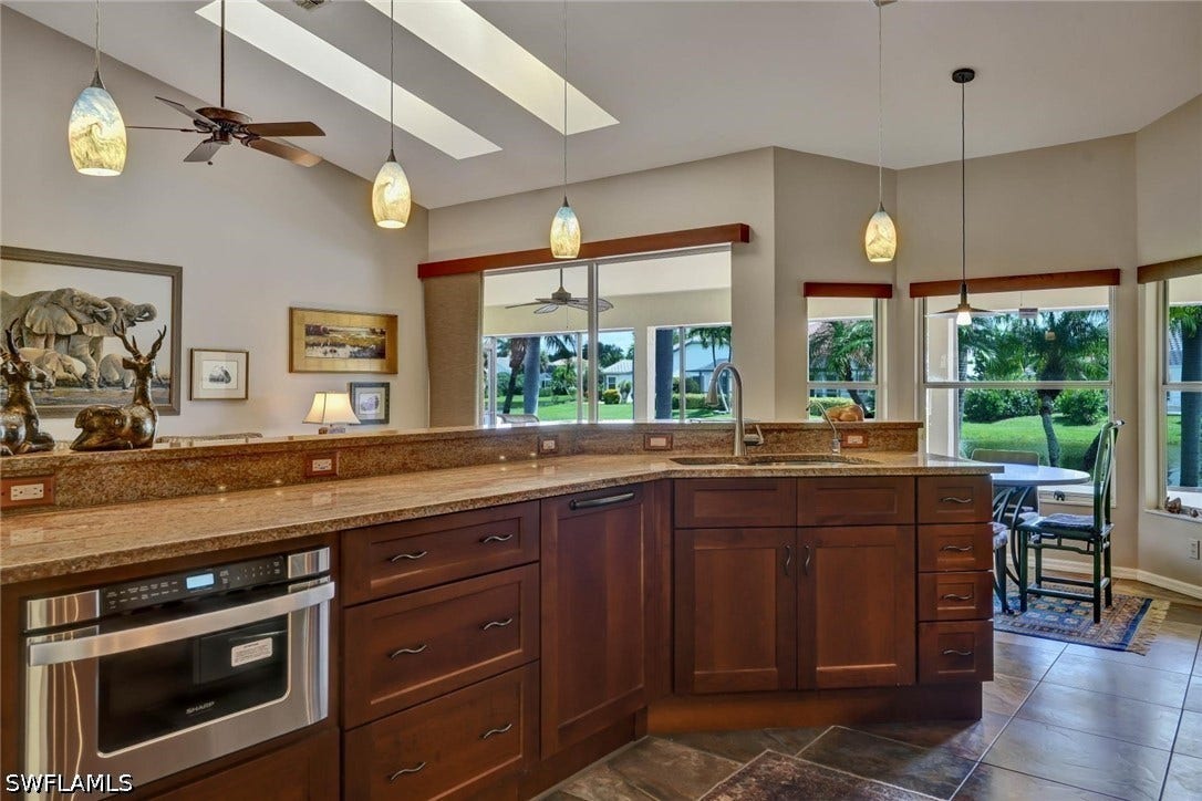 1982 E Crown Pointe Boulevard, Naples, FL 34112