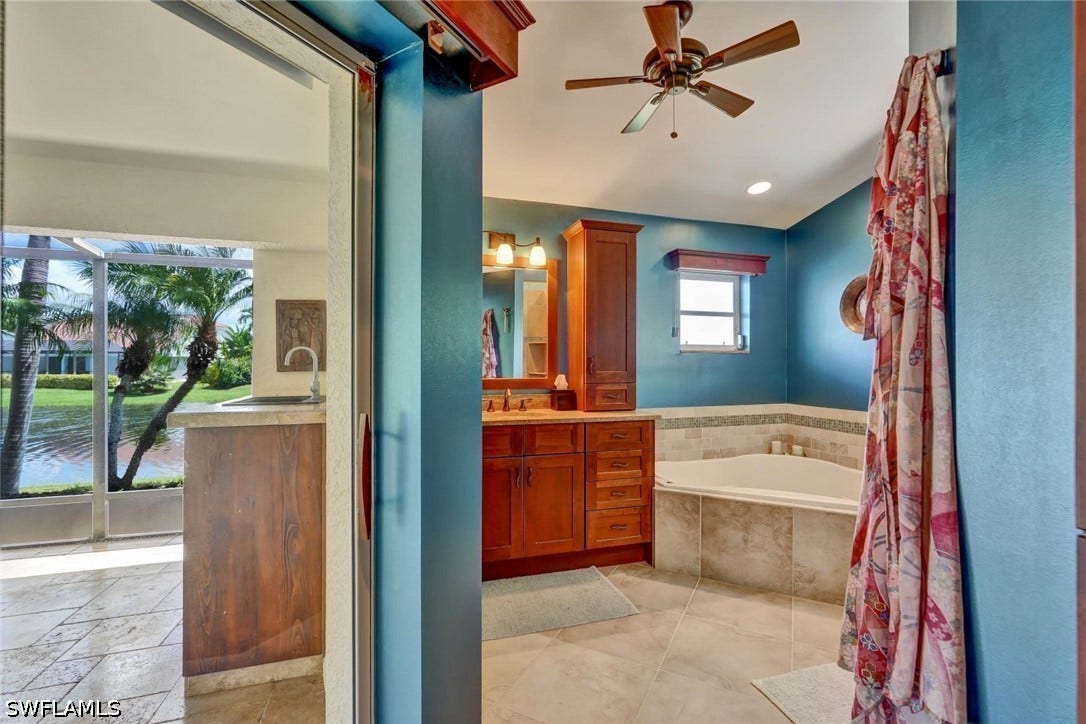 1982 E Crown Pointe Boulevard, Naples, FL 34112