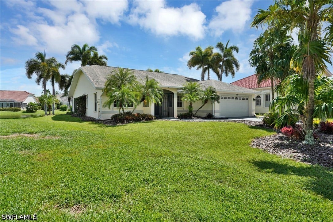 1982 E Crown Pointe Boulevard, Naples, FL 34112
