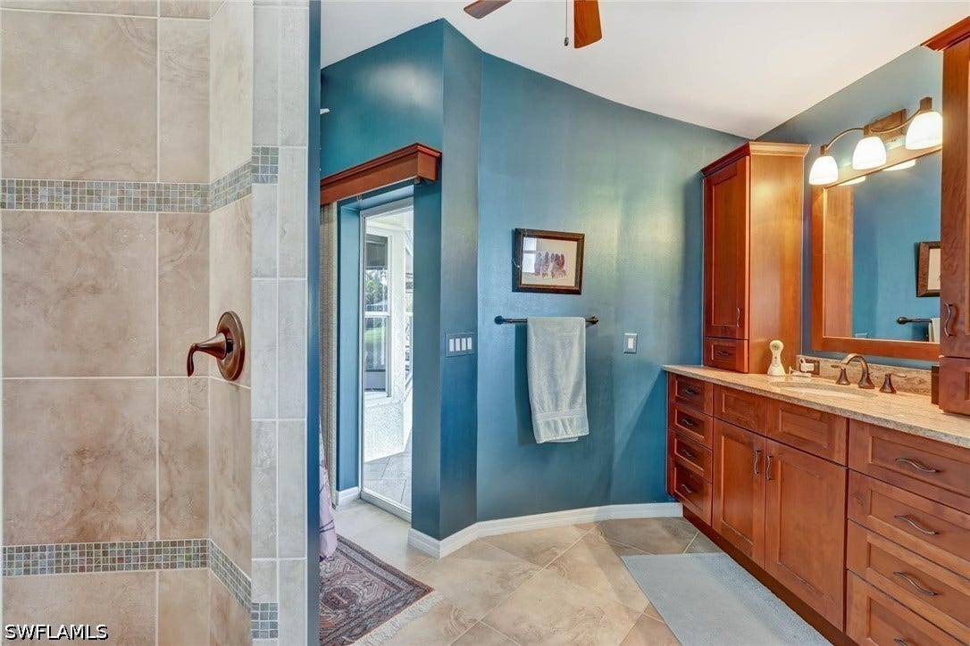 1982 E Crown Pointe Boulevard, Naples, FL 34112