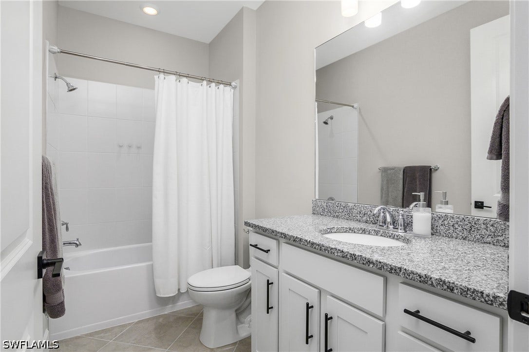 20274 Napa Loop, Estero, FL 33928