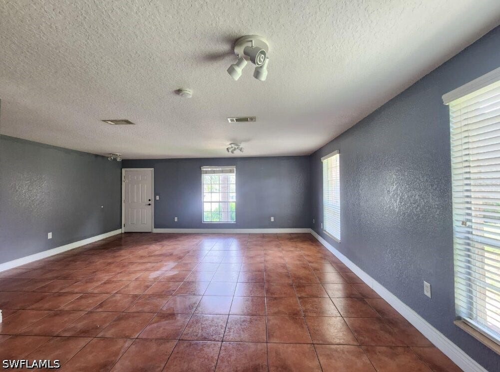 416 BANYON TREE CIR, Maitland, FL 33331