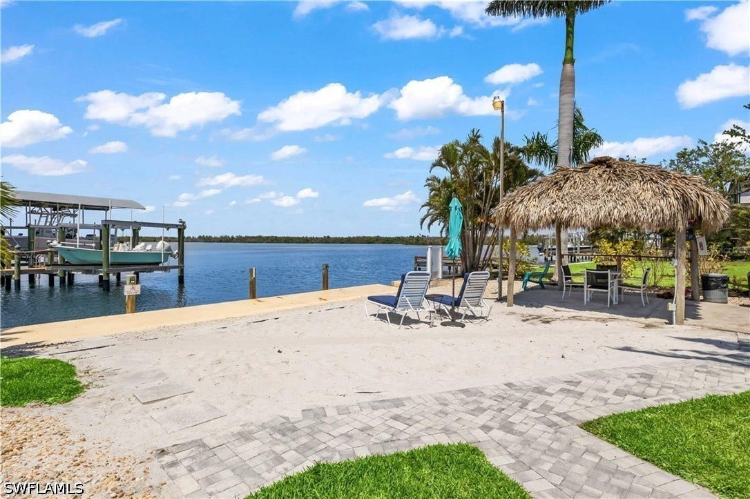 12200/12210 Shoreview Drive, Matlacha, FL 33993