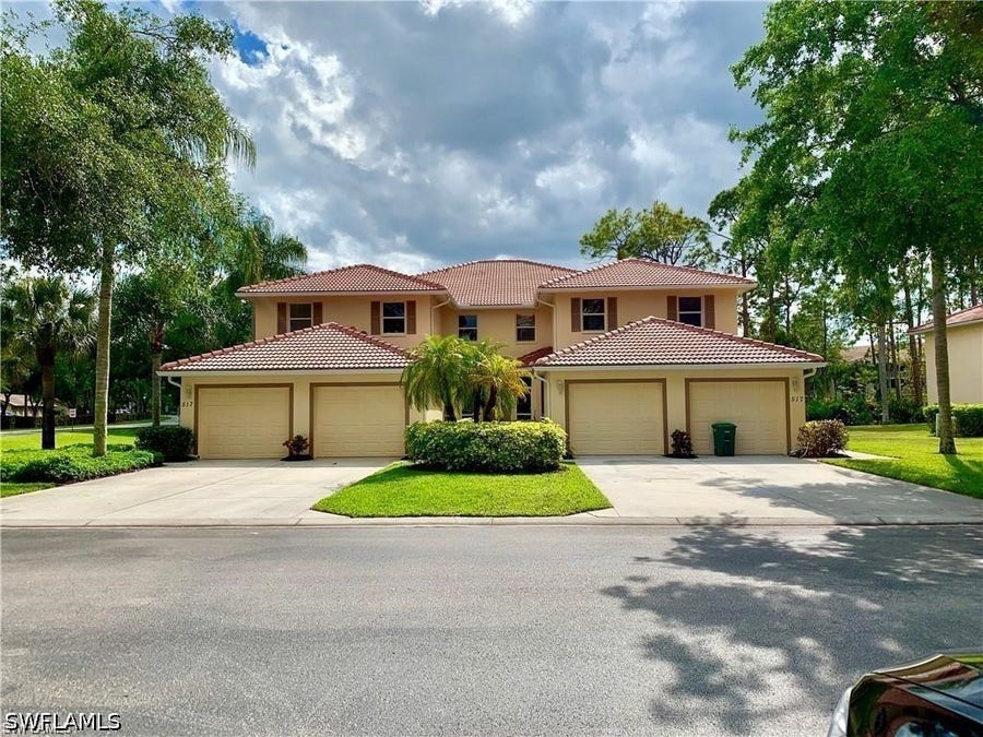 Property photo for 517 Robin Hood Circle, #102, Naples, FL