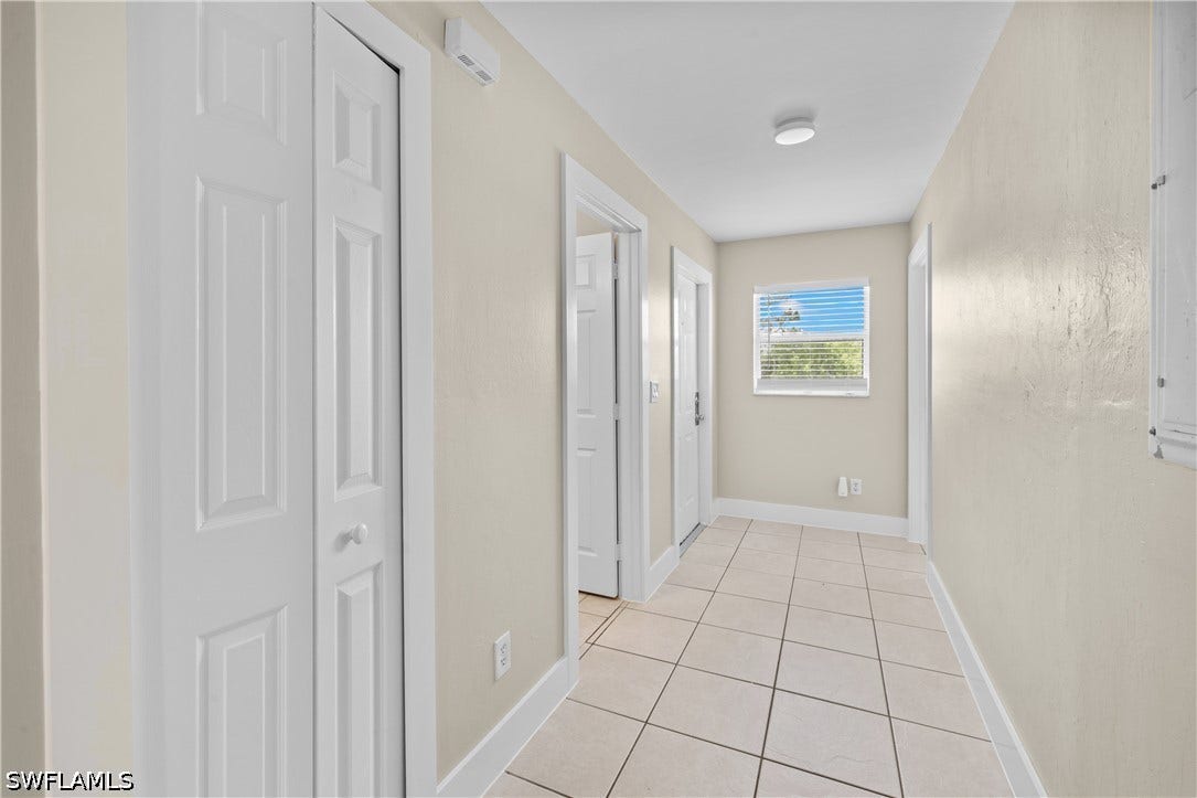 909/911 Jaguar Boulevard, Lehigh Acres, FL 33974 909/911 Jaguar Boulevard, Lehigh Acres, FL 33974