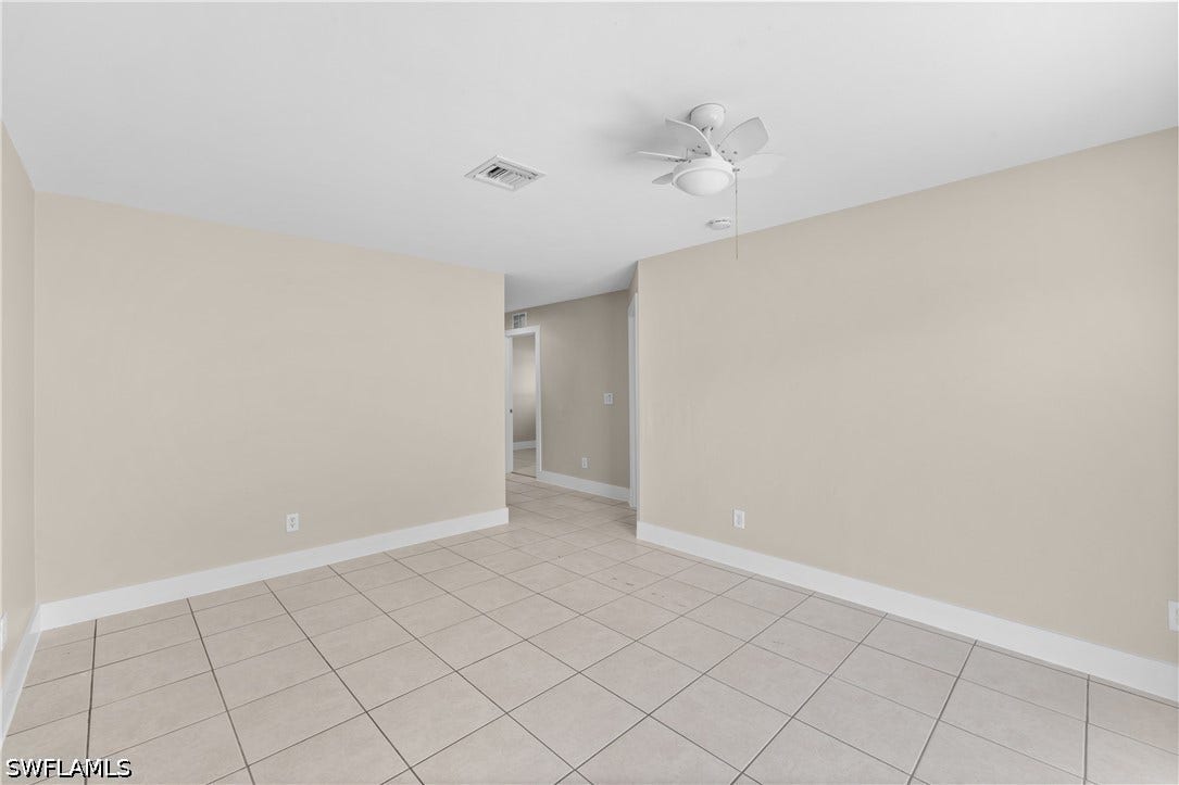 909/911 Jaguar Boulevard, Lehigh Acres, FL 33974 909/911 Jaguar Boulevard, Lehigh Acres, FL 33974