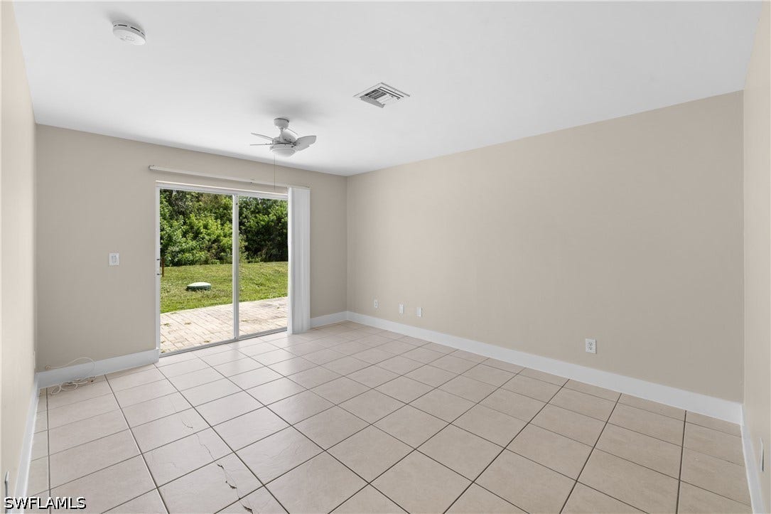 909/911 Jaguar Boulevard, Lehigh Acres, FL 33974 909/911 Jaguar Boulevard, Lehigh Acres, FL 33974