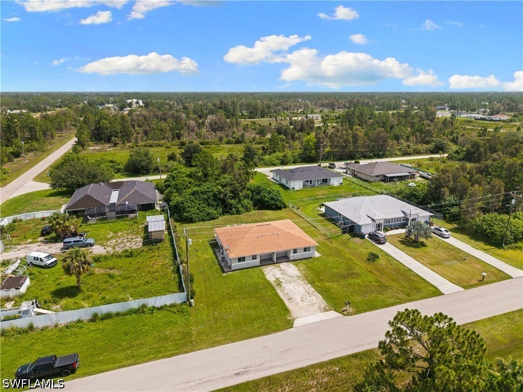 909/911 Jaguar Boulevard, Lehigh Acres, FL 33974 909/911 Jaguar Boulevard, Lehigh Acres, FL 33974